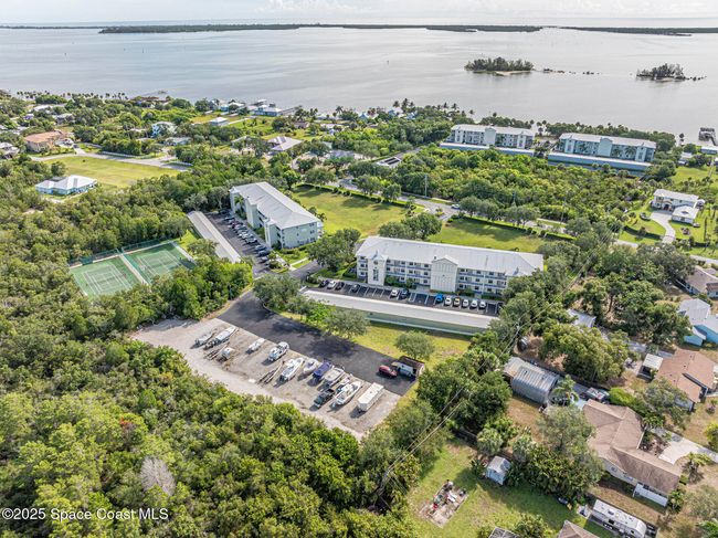 APT-107 - 13570 Mystic Dr, Condo with 3 bedrooms, 2 bathrooms and null parking in Sebastian FL | Image 4