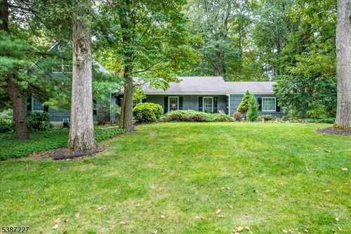 1116 Cambridge Ln, Bridgewater, NJ, 08807-1215 | Card Image