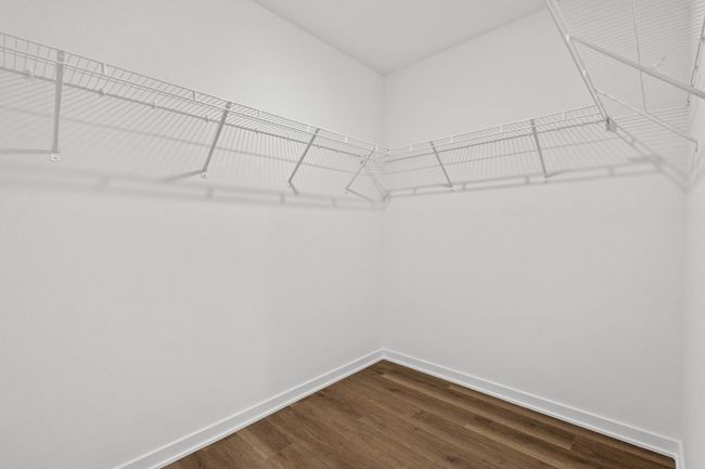 Henely white 10 | Image 31