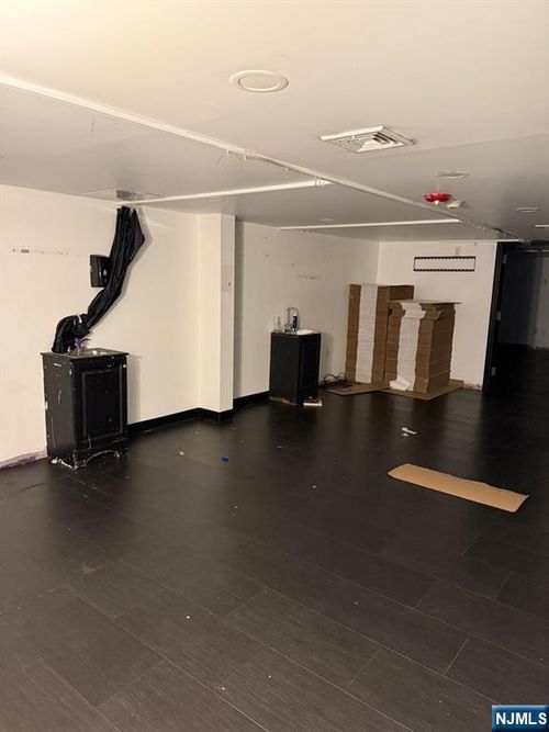 449 Market Street, Saddle Brook, NJ, 07663 | Card Image