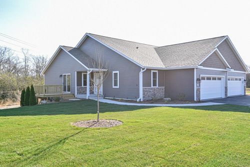 35-319 N Trailview Circle, WATERFORD, WI, 53185 | Card Image