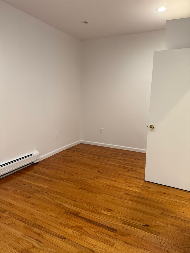 APT-1E - 720 Boulevard E, Condo with 2 bedrooms, 2 bathrooms and null parking in Weehawken NJ | Image 16