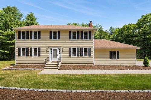 74 Lakeview Rd, Foxboro, MA, 02035-1748 | Card Image