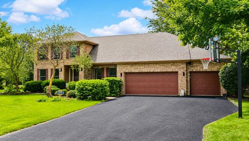 23741 W Deer Chase Ln, Naperville, IL, 60564-5321 | Card Image