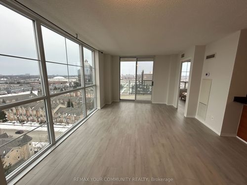 15c-8 Rosebank Dr, Scarborough, ON, M1B5Z3 | Card Image