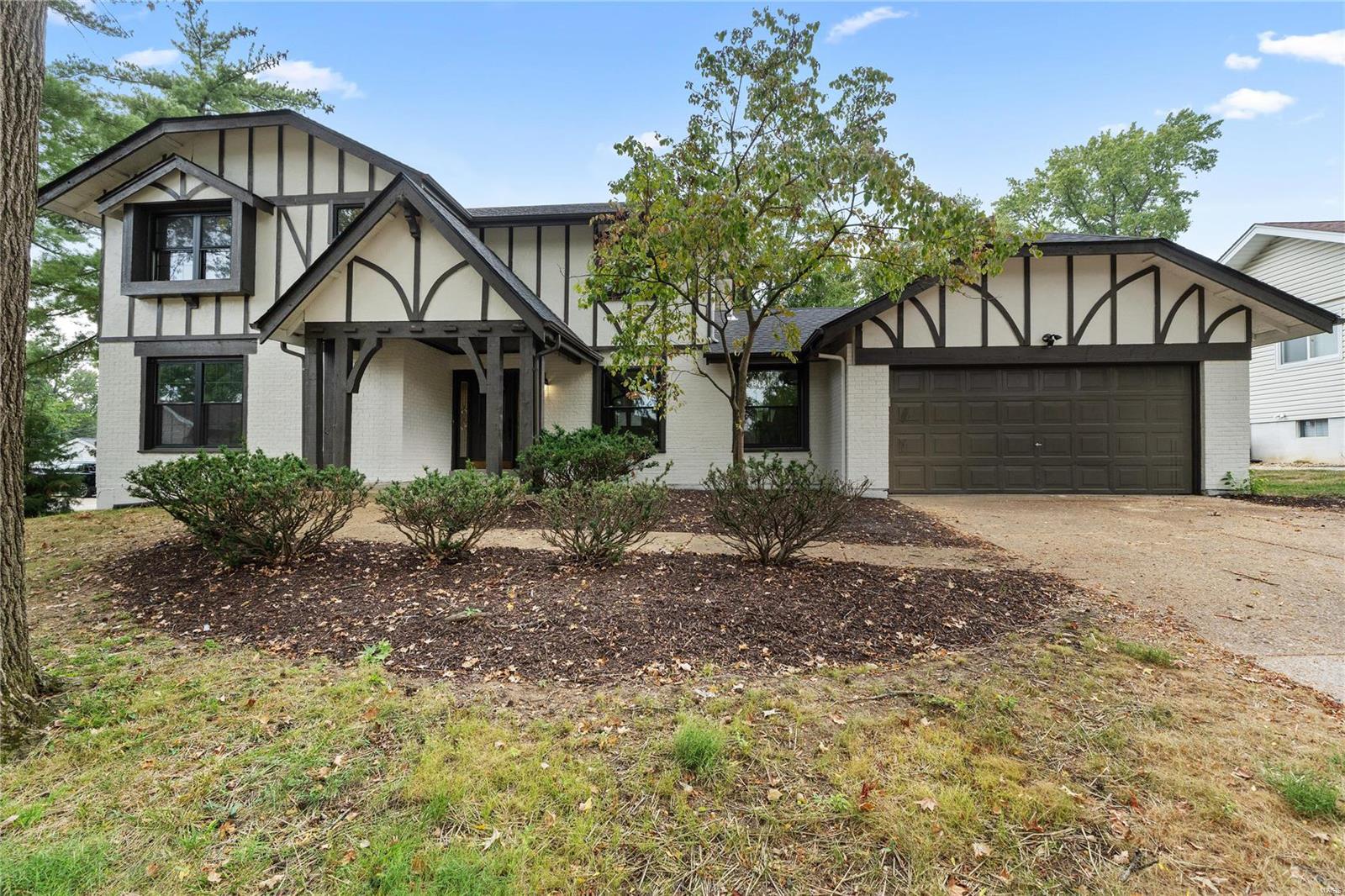 Somerton Ridge Dr, Saint Louis, MO 63141