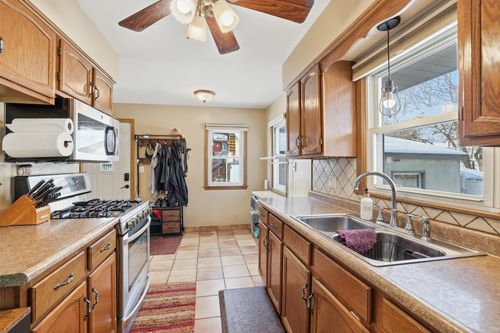 2447 Minnehaha Ave E, Maplewood, MN, 55119-3836 | Card Image