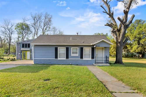 612 Poplar St, Teague, TX, 75860-1828 | Card Image