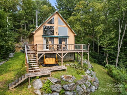 137 Green Mountain Rd, Maggie Valley, NC, 28751-6701 | Card Image