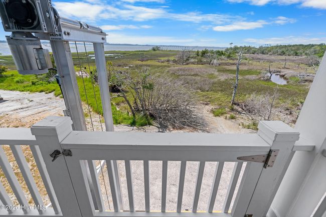 Upstairs Elevator access | Image 17