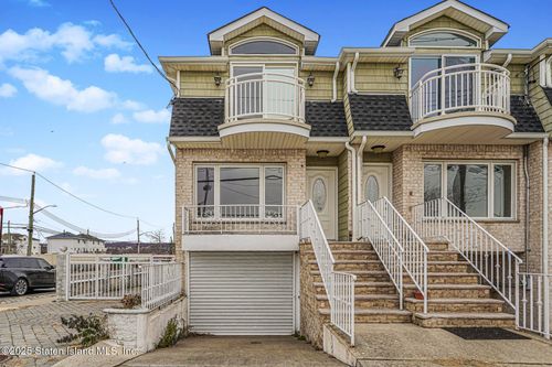 799 Father Capodanno Blvd, Staten Island, NY, 10305-4136 | Card Image