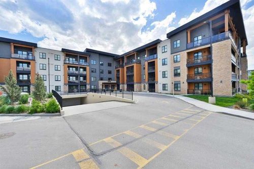 302-8355 19 Ave Sw, Calgary, AB, T3H6G3 | Card Image