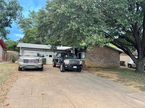 2501 S Fielder Rd, Arlington, TX, 76015-1405 | Card Image