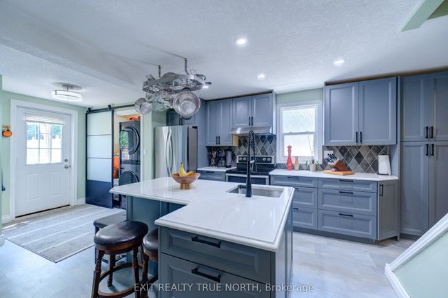 42 Graham Ave, House other with 3 bedrooms, 2 bathrooms and 2 parking in Brantford ON | Image 5