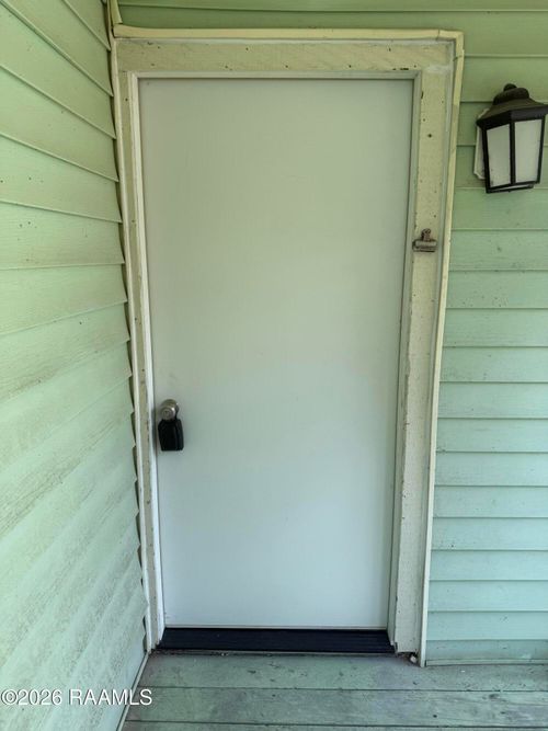 204-200 High Meadows Boulevard, Lafayette, LA, 70507 | Card Image
