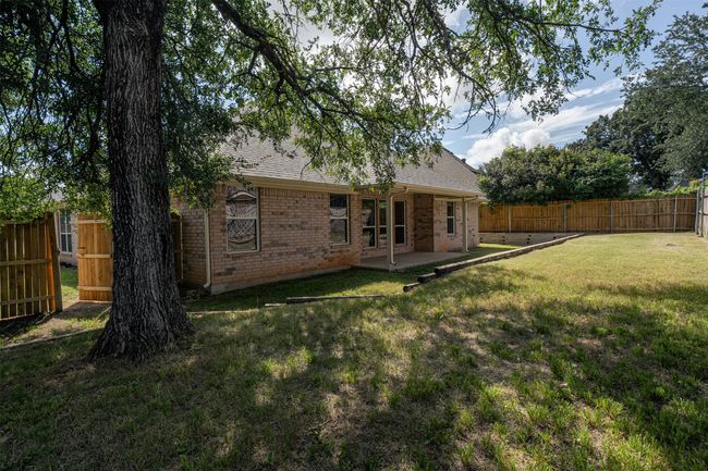 302 Howard Way Dr, House other with 4 bedrooms, 2 bathrooms and null parking in Aledo TX | Image 37