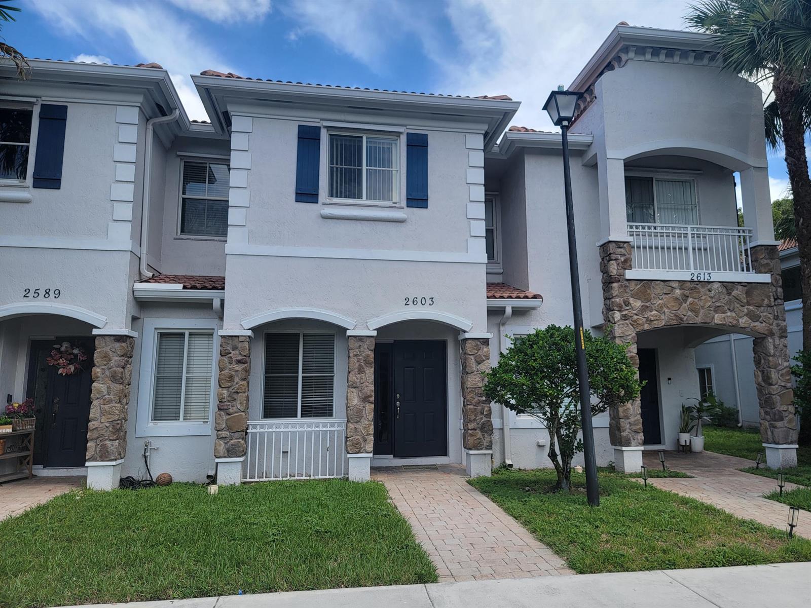 Residential Lease in Miramar