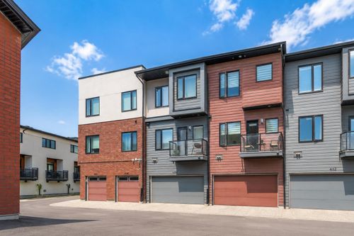 408 Greenbriar Common Nw, Calgary, AB, T3B6J3 | Card Image