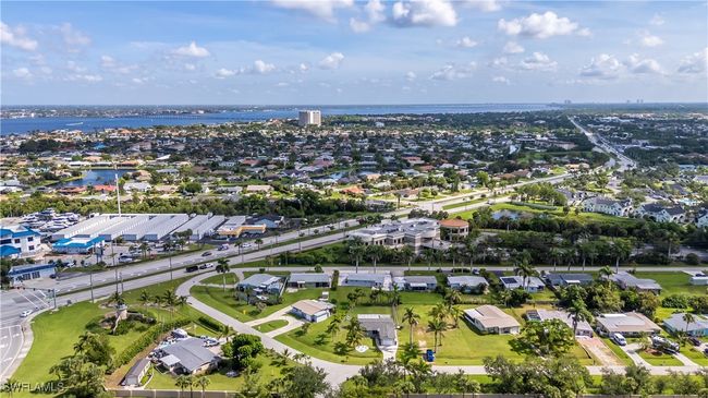 9948 Almetta Ave, House other with 2 bedrooms, 1 bathrooms and null parking in FORT MYERS FL | Image 23
