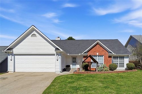 2833 Loral Pines Dr, Lawrenceville, GA, 30044-3598 | Card Image