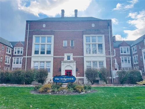 4-15610 Van Aken Blvd, Shaker Heights, OH, 44120-5392 | Card Image