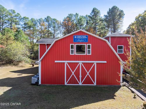 215 Baker Rd, Huntingdon, TN, 38344-7703 | Card Image