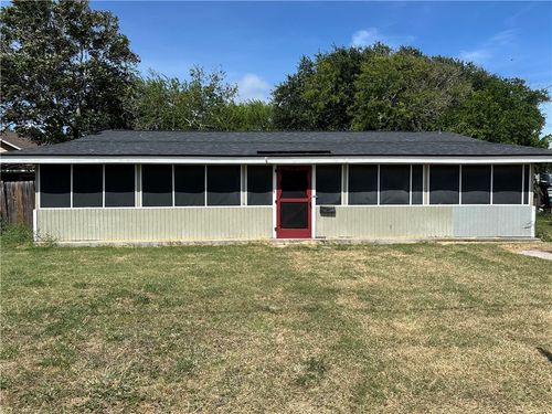404 Bayview Blvd, Portland, TX, 78374-1520 | Card Image
