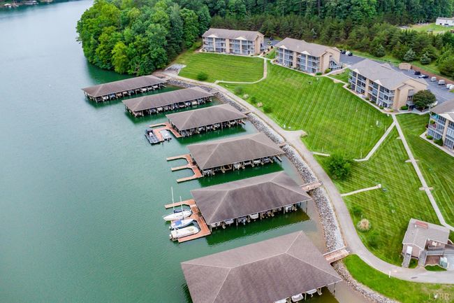 UNIT-5 - 1103 Mariners Way, Condo with 2 bedrooms, 2 bathrooms and null parking in Huddleston VA | Image 44