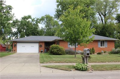 437 Wilson Park Drive, House other with 3 bedrooms, 2 bathrooms and null parking in West Carrollton OH | Image 1