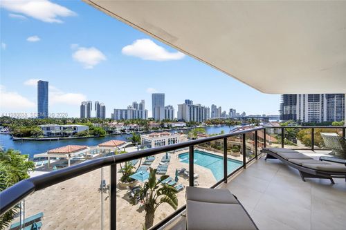 6a-19667 Turnberry Way, Aventura, FL, 33180-2518 | Card Image
