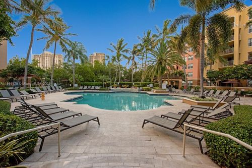 7204-19601 E Country Club Dr, Aventura, FL, 33180-4800 | Card Image