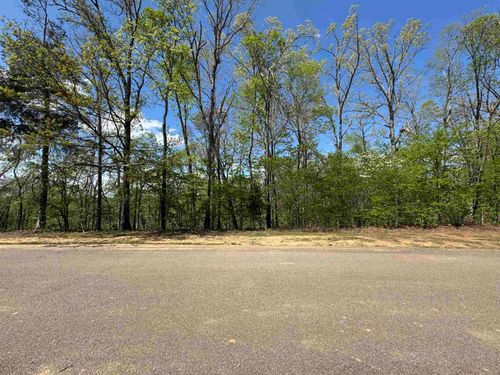 31 Endless View Rdg, Savannah, TN, 38372-2142 | Card Image