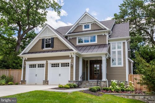5700 Tanglewood Dr, BETHESDA, MD, 20817-6072 | Card Image