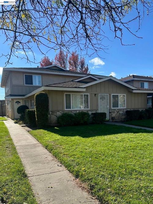 2212 Palisade Ave, Modesto, CA, 95350-1818 | Card Image