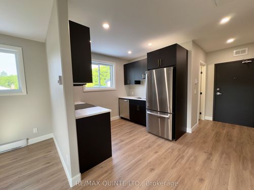 4-330 Victoria St N, Tweed, ON, K0K3J0 | Card Image