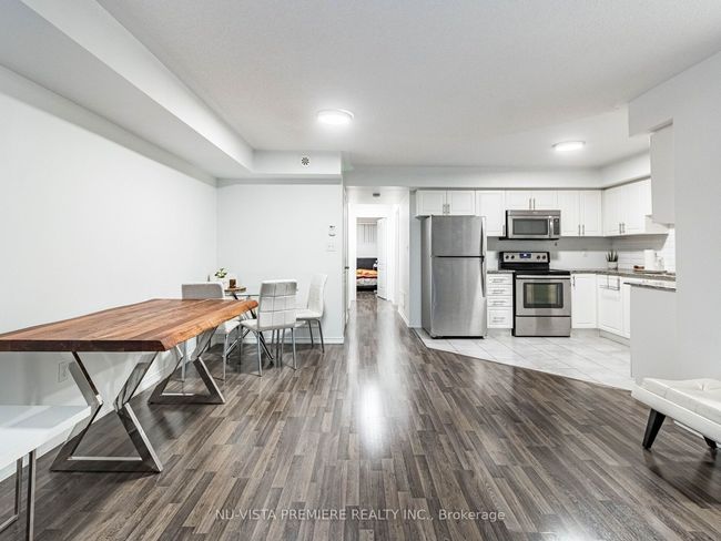 22 - 2488 Post Rd, Condo with 2 bedrooms, 2 bathrooms and 1 parking in Oakville ON | Image 8