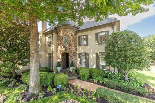 887 Deloach Ln, Collierville, TN, 38017-6933 | Card Image