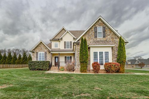 1090 Autumn Run Dr, Forest, VA, 24551-4925 | Card Image