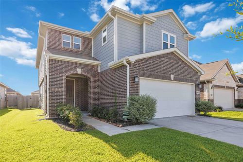 2111 Katalonia Ln, Fresno, TX, 77545-1140 | Card Image