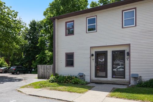 l-89 N Champlain St, Burlington, VT, 05401-4319 | Card Image