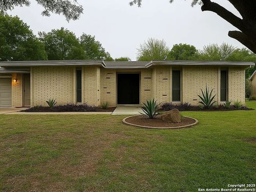 5227 Galahad Dr, San Antonio, TX, 78218-2842 | Card Image