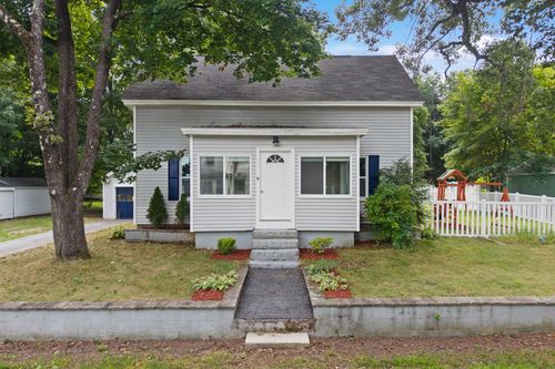 10 Pine St, Westford, MA, 01886-2325 | Card Image