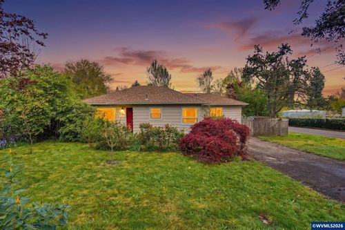 895 Ratcliff Dr Se, Salem, OR, 97302-3238 | Card Image
