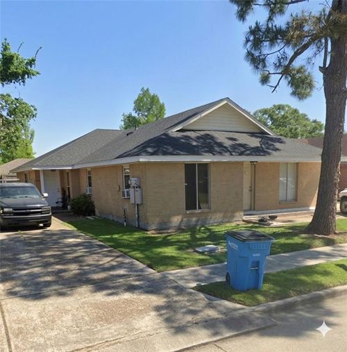 294-292-294 Meadows Dr, Destrehan, LA, 70047-3500 | Card Image