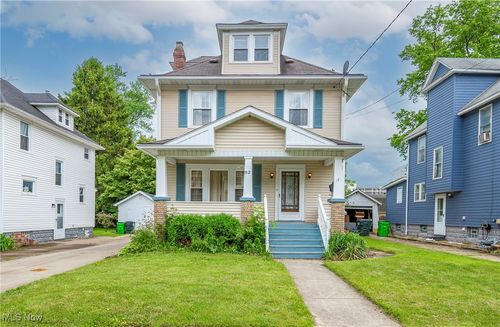 52 20th St Sw, Barberton, OH, 44203-7106 | Card Image