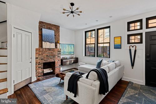 2118 Naudain St, PHILADELPHIA, PA, 19146-1219 | Card Image