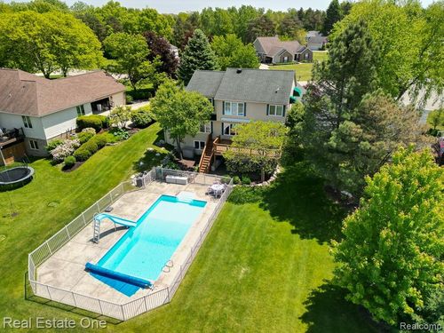 468 Orchard Ridge Dr, Lake Orion, MI, 48362-2297 | Card Image