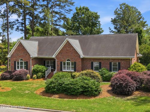 730 Corbett St, Winterville, NC, 28590-8660 | Card Image