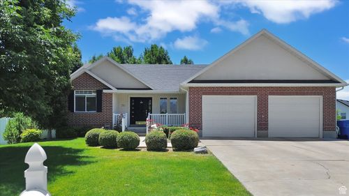 780 Green Field Cir, River Heights, UT, 84321-5608 | Card Image