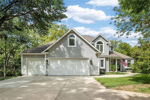 6200 Alden St, Shawnee, KS, 66216-3851 | Card Image